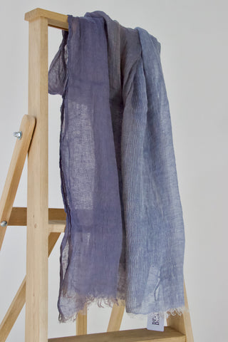 Exclusive large blue scarf in linen