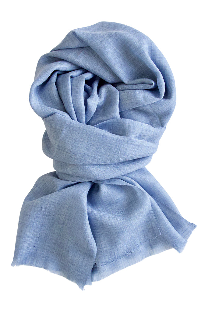Cashmere scarf in 100% exclusive fine kashmir  wool - pastel blue